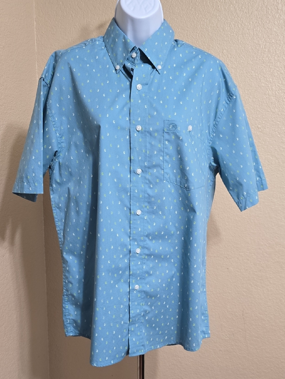 Men's Light Blue Short-Sleeve Button-Down Shirt